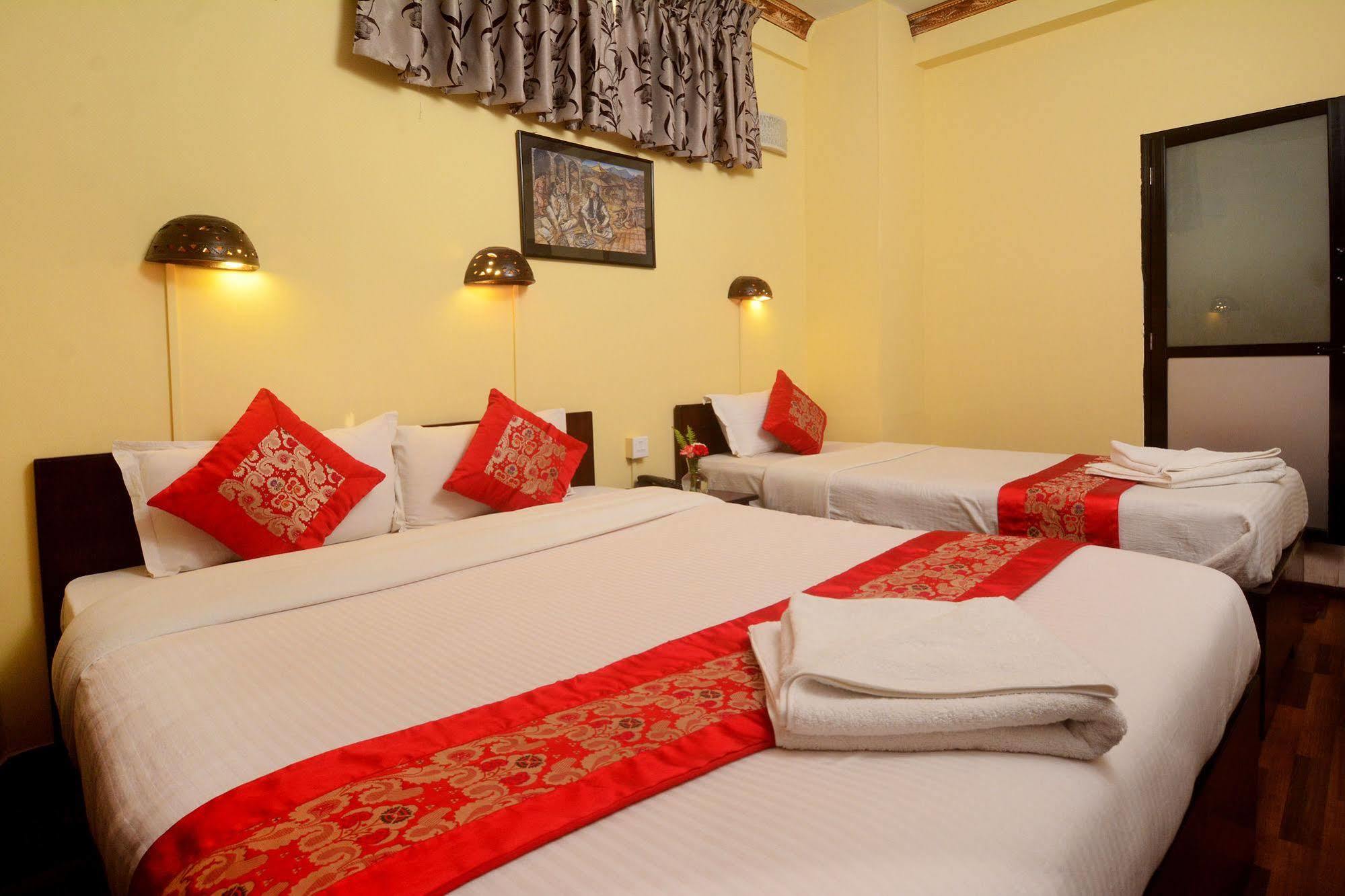 Dream Nepal Hotel And Apartment Kathmandu Bagian luar foto