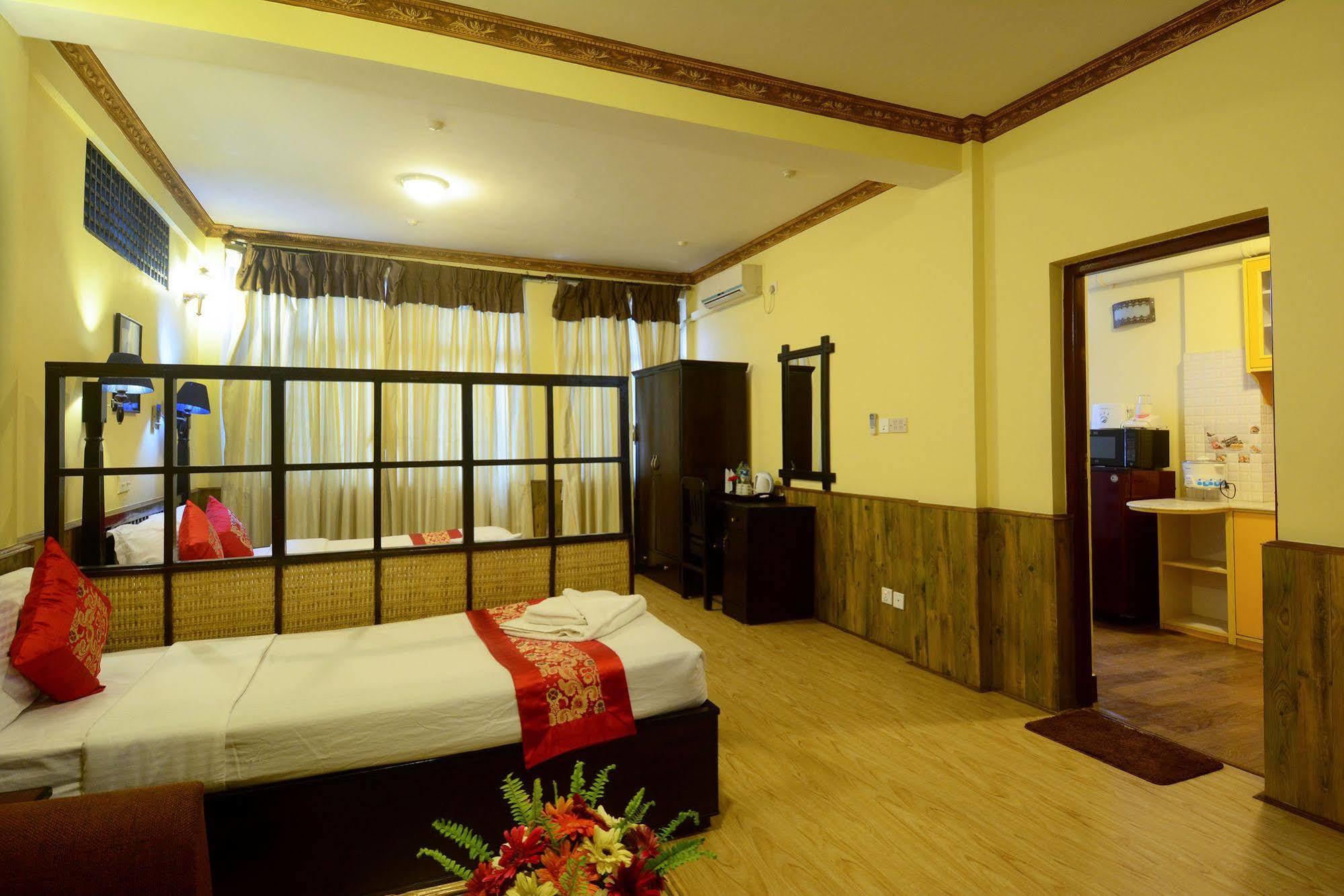 Dream Nepal Hotel And Apartment Kathmandu Bagian luar foto